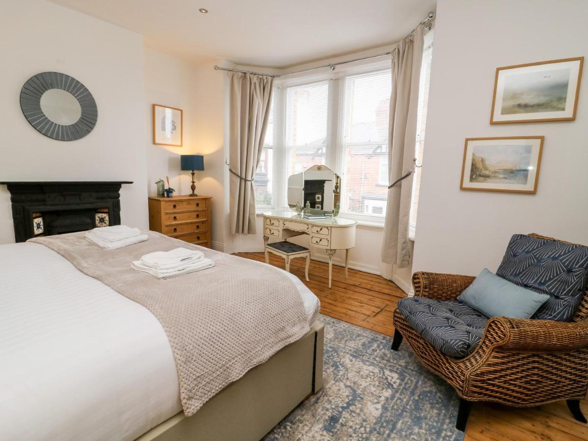 Villa Seafarers Scarborough Esterno foto