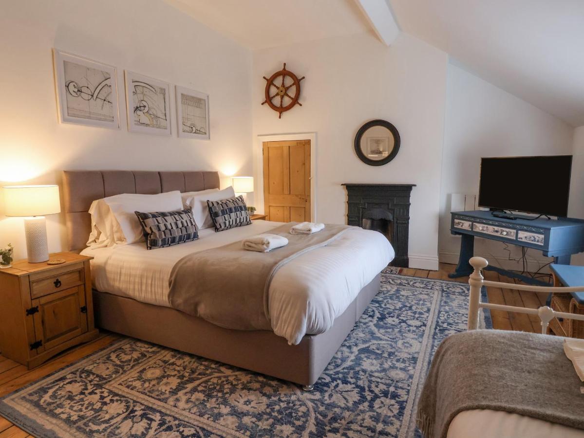 Villa Seafarers Scarborough Esterno foto